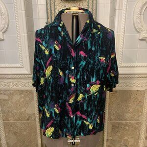 Jane's Closet. Size 42. Bust 49". Rayon Button Front Shirt. Short Sleeve. B59